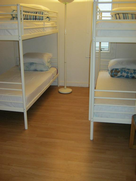 Kelowna Okanagan Lake Hostel Ngoại thất bức ảnh